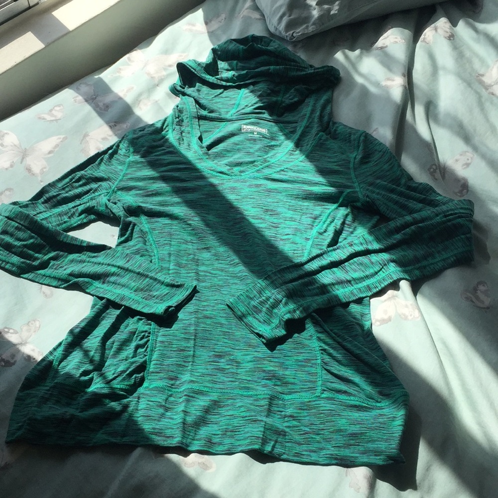 Stretchy throwover shirt with hood kirkland